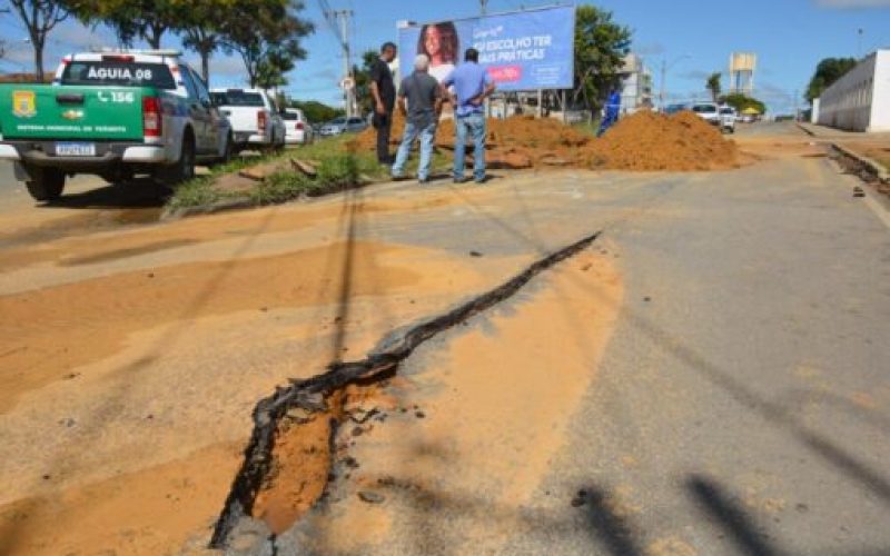 Prefeitura de cidade baiana proíbe Embasa de abrir buracos em vias públicas asfaltadas; entenda
