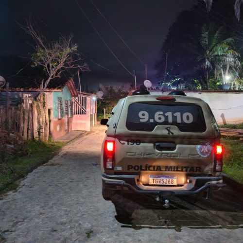Ubatã: Criminosos fazem mais de 20 disparos e deixam inscrição de facção