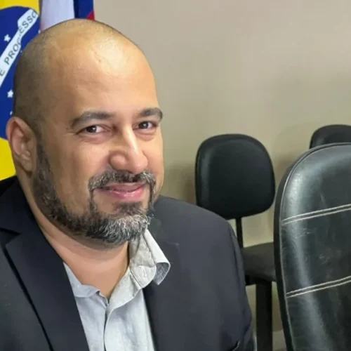 DE MUDANÇA: Juiz Carlos Eduardo se despede de Ubatã após 3 anos e assume Comarca de Camacan