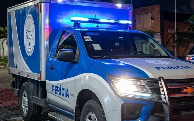 Criança de 2 anos e dois homens morrem em ataque a tiros na Bahia; outras três crianças ficam feridas