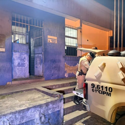 IBIRAPITANGA: Suspeito com Mandado de Prisão em Aberto é Preso pela Polícia Militar em Camamuzinho