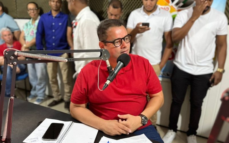 Tinho destaca preparativos e programação da Expo Ubatã 2026 em entrevista na Rádio Povo