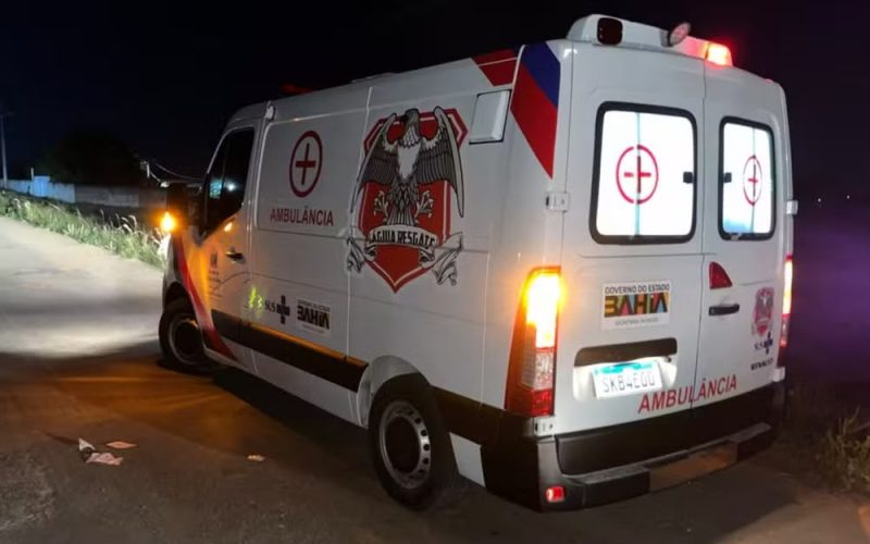Mulher fica ferida após ser mordida em tentativa de estupro no banho na Bahia