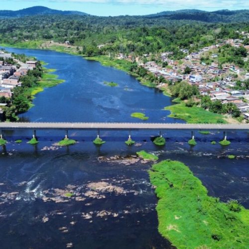 Ubaitaba: Mobilização de Gracinha Viana avança e iluminação da ponte entra em licitação