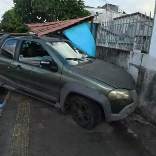 Adolescente de 17 anos morre e pai dele fica ferido após ataque a tiros contra carro na Bahia