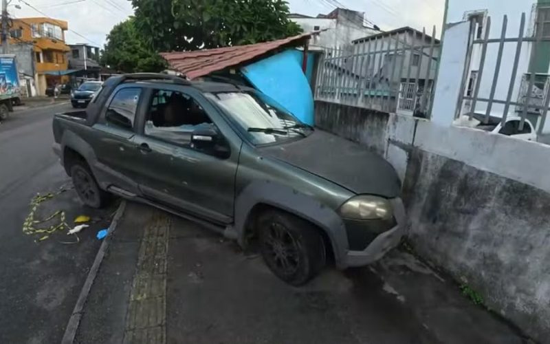 Adolescente de 17 anos morre e pai dele fica ferido após ataque a tiros contra carro na Bahia