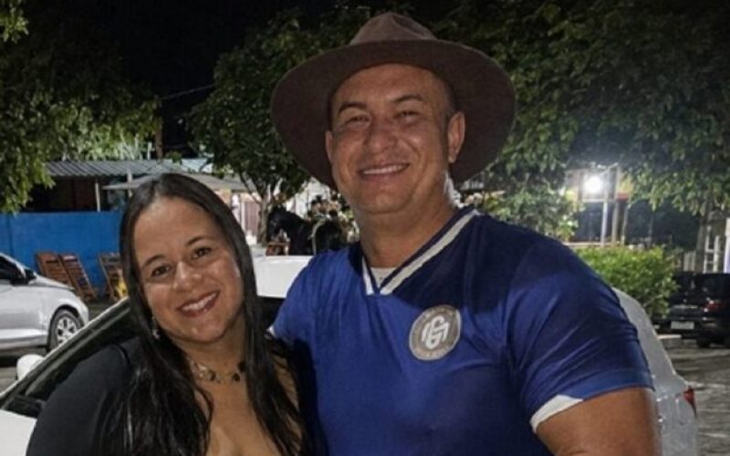 Casal é encontrado morto em Arraial d’Ajuda; arma de fogo foi encontrada ao lado dos corpos