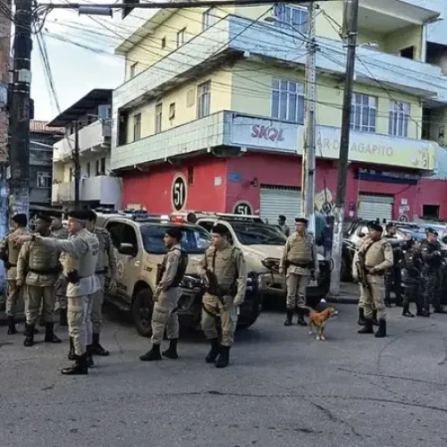 TIROTEIO! Quatro pessoas morrem após perseguição e troca de tiros com a PM em Salvador