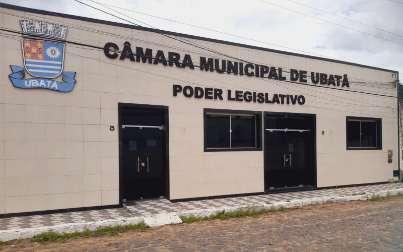 URGENTE (E MEIO TRISTE): SE UBATÃ CONTINUAR ENCOLHENDO, VAI FALTAR ATÉ VEREADOR PRA ABRIR A CÂMARA!