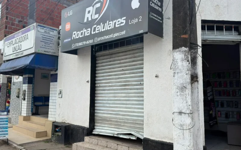 Loja de assistência técnica e venda de celulares é invadida durante a madrugada em Ubatã