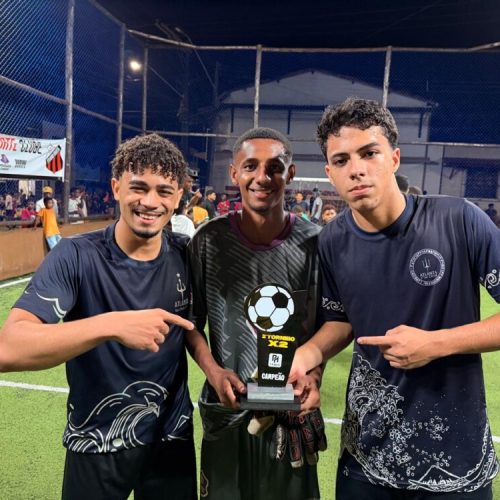 Camamuzinho promove 1º Torneio X2 e reúne 12 duplas em dia de muita disputa e futebol:Guilherme,Luigi e Felipe se consagra campeão