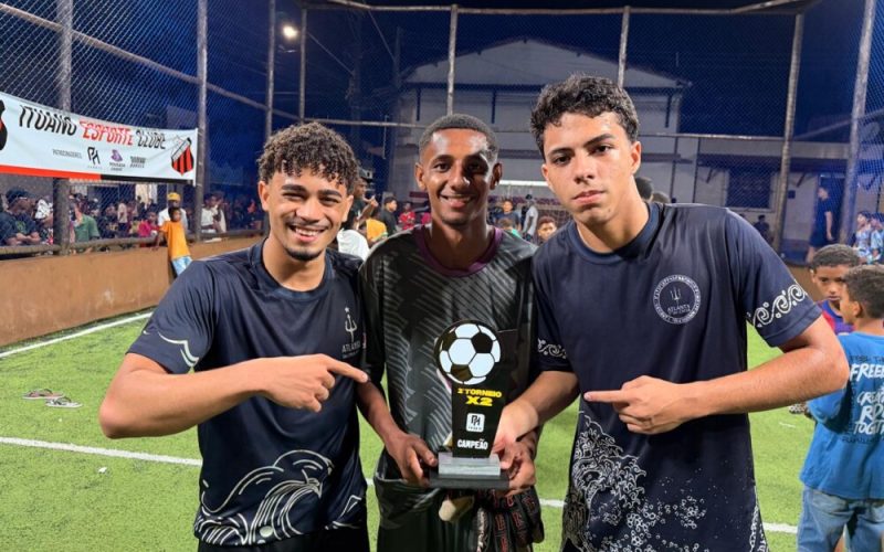 Camamuzinho promove 1º Torneio X2 e reúne 12 duplas em dia de muita disputa e futebol:Guilherme,Luigi e Felipe se consagra campeão