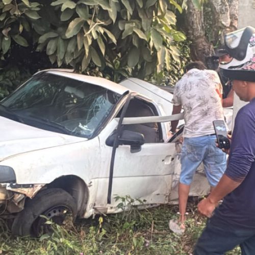 Acidente na BR-330 em Jitaúna deixa duas pessoas mortas após pneu de veículo se desprender