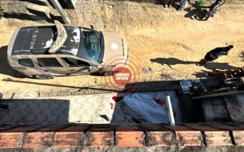 Mulher é morta a facadas em Eunápolis; ex-companheiro é preso acusado de feminicídio