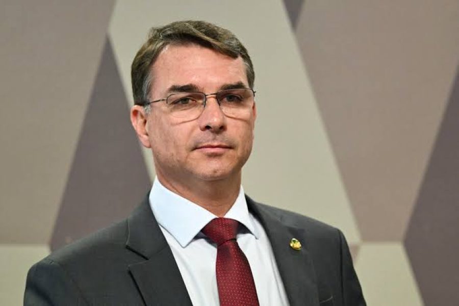 BOMBA NA POLÍTICA! PL bate o martelo, reconhece vitória de Lula e muda estratégia após recuo de Flávio Bolsonaro
