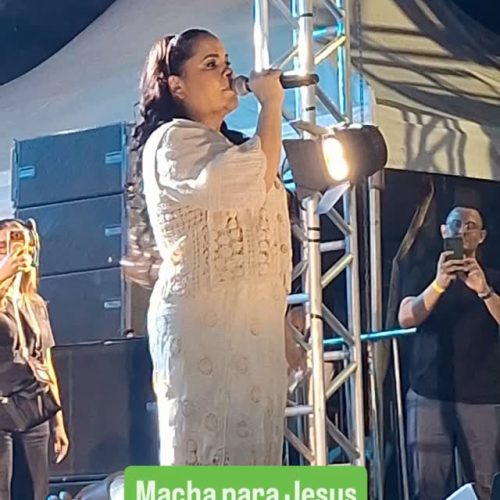 Marcha para Jesus reúne multidão e tem show emocionante de Cassiane neste sábado.