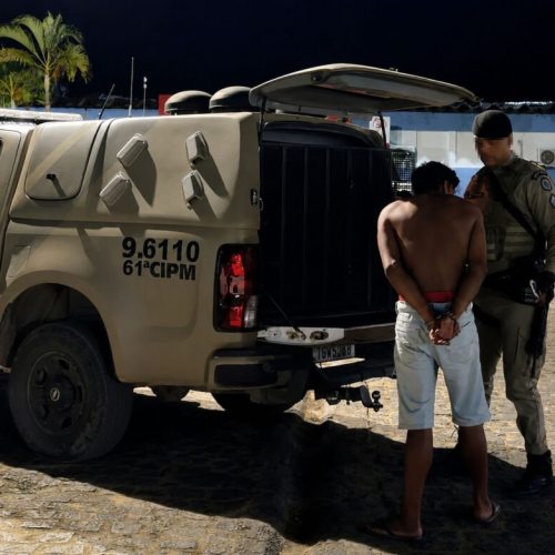 HOMEM É PRESO APÓS SUSPEITA DE FERIR MULHER NO ROSTO COM CANIVETE EM UBATÃ