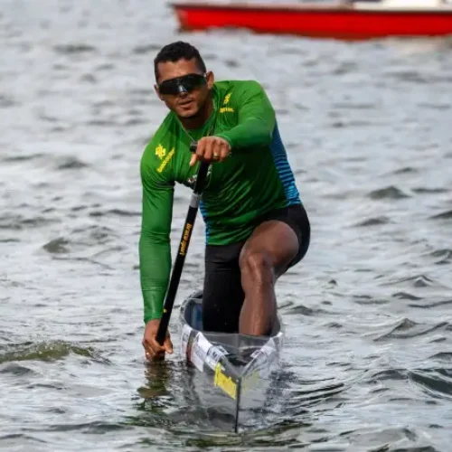 OURO! Isaquias Queiroz vence C1 500m e conquista 15ª medalha em Mundiais