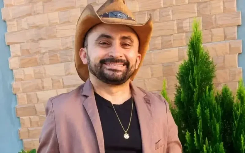 Cantor morre em grave acidente horas após realizar show no interior do Piauí