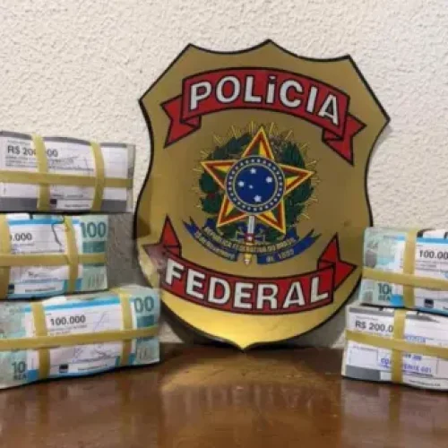 Porto Seguro: Homem é preso com cerca de R$ 700 mil em espécie durante operação da Polícia Federal