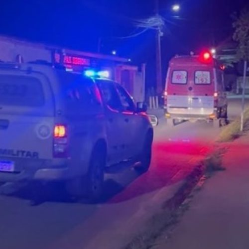 Idosa de 66 anos é baleada durante invasão criminosa em residência no centro de Ibirataia