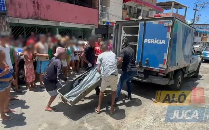 VIOLÊNCIA NA BAHIA: Três homens são encontrados mortos em área de mata em Salvador
