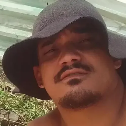 Homem é executado a tiros dentro de Kombi em Taboquinhas; criminosos fugiram em direção a Ubaitaba