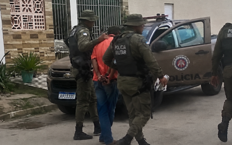 Filho é preso suspeito de matar, esquartejar e enterrar pai na Bahia
